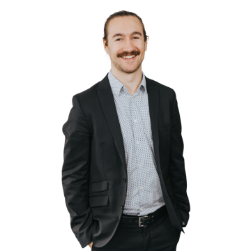 Julien-Dulong_Headshot_Strix-Team_Business-Analyst-Operations_Canadian-Aerospace-Defence
