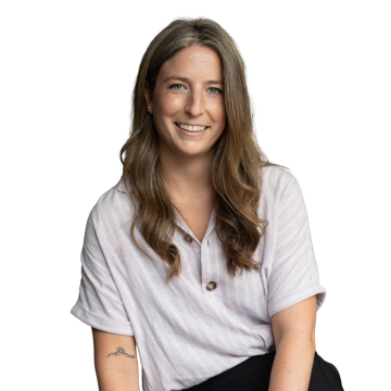 Valerie-Beauregard_Headshot_Strix-Team_Financial-Analyst_Canadian-Aerospace-Defence